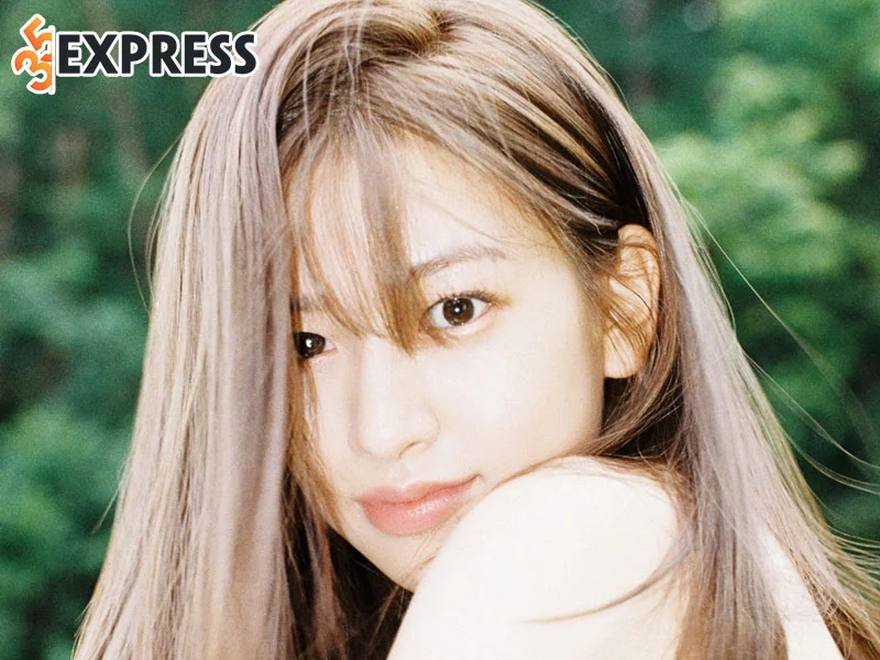 nhung-hinh-anh-xinh-dep-cua-ahn-yujin-ive-2-35express