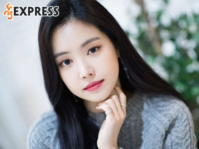 son-naeun-la-ai-1-35express