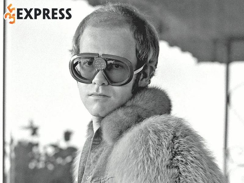 su-nghiep-ca-hat-cua-elton-john-2-35express