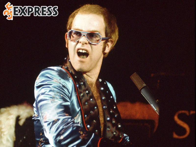 su-nghiep-ca-hat-cua-elton-john-35express