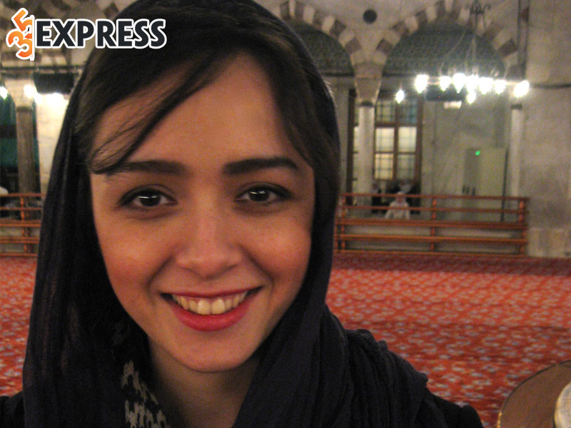 taraneh-alidoosti-bi-co-quan-chuc-nang-bat-giu-1-35express