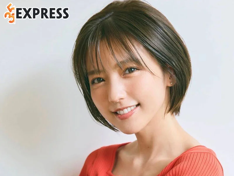 tom-tat-ly-lich-tieu-su-ca-si-dien-vien-erina-mano-35express