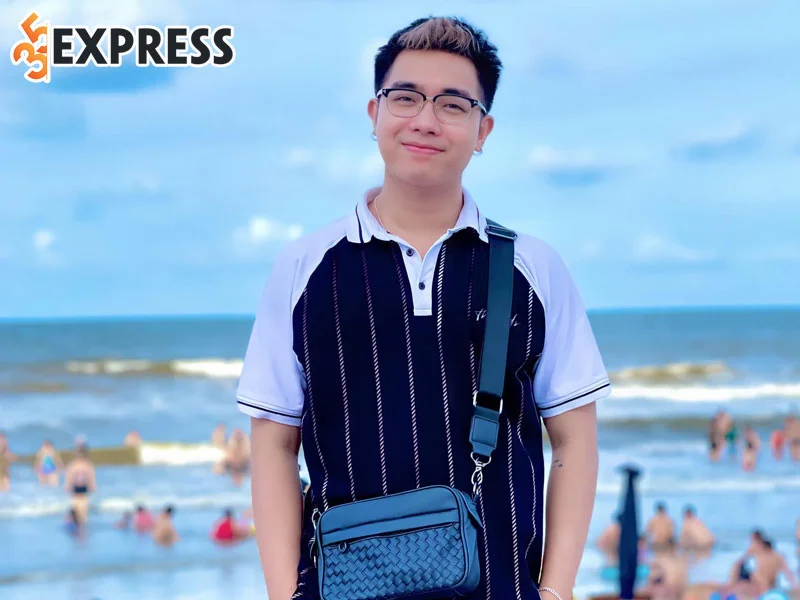 tom-tat-ve-ly-lich-tieu-su-cua-tiktoker-hung-rom-35express