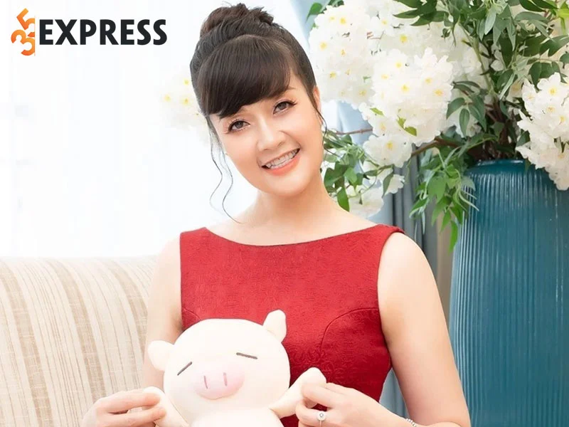 tom-tat-ve-ly-lich-tieu-su-cua-van-dung-35express