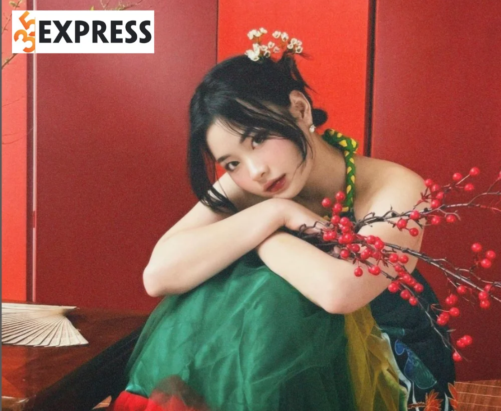 Dương Thu Giang trong bộ hình look book Tết 2023