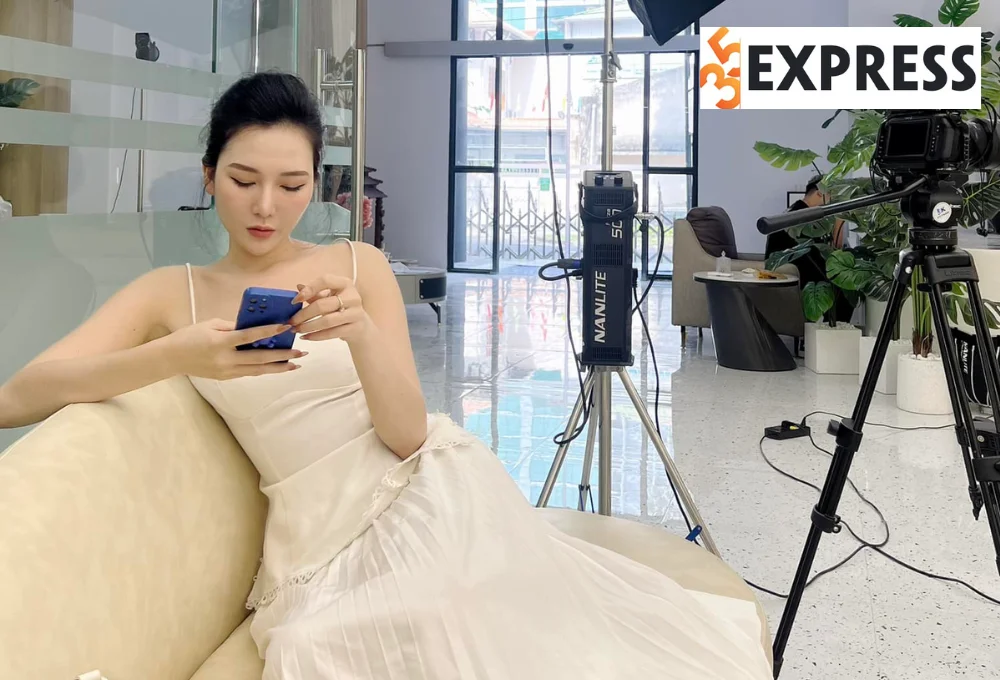 Thu Nhớ - Chị gái 9x trong Show Giường Đôi