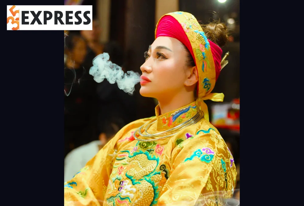 Cô đồng Trương Hương - người khiến cả TikTok cùng bổ hoa quả