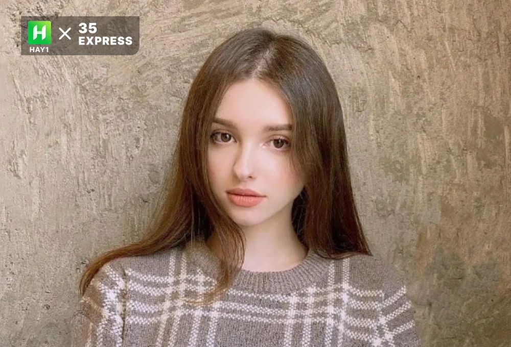Elina Karimova - Búp bê sống khiến con dân châu Á ngây ngất