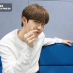 Kim Jaehwan là ai Nam idol tương tác với fan trong livestream