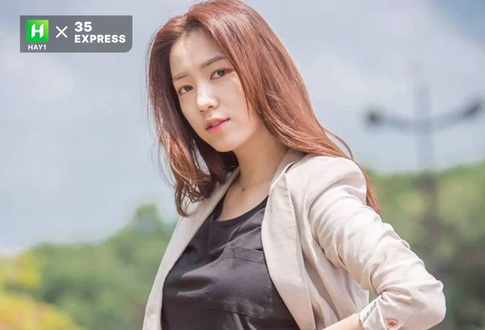 Ryu Hyo Young là ai Bình thản khoe vòng 1 sau khi bị fan chửi bới