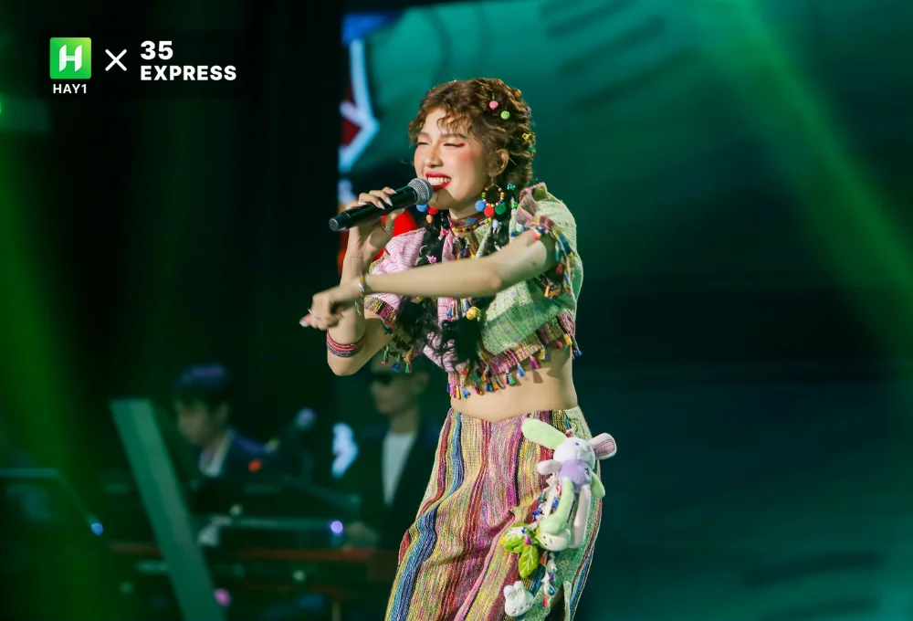 Mỗi đêm thi một màu sắc, Diễm Hằng xứng danh "Tắc kè hoa" Vietnam Idol