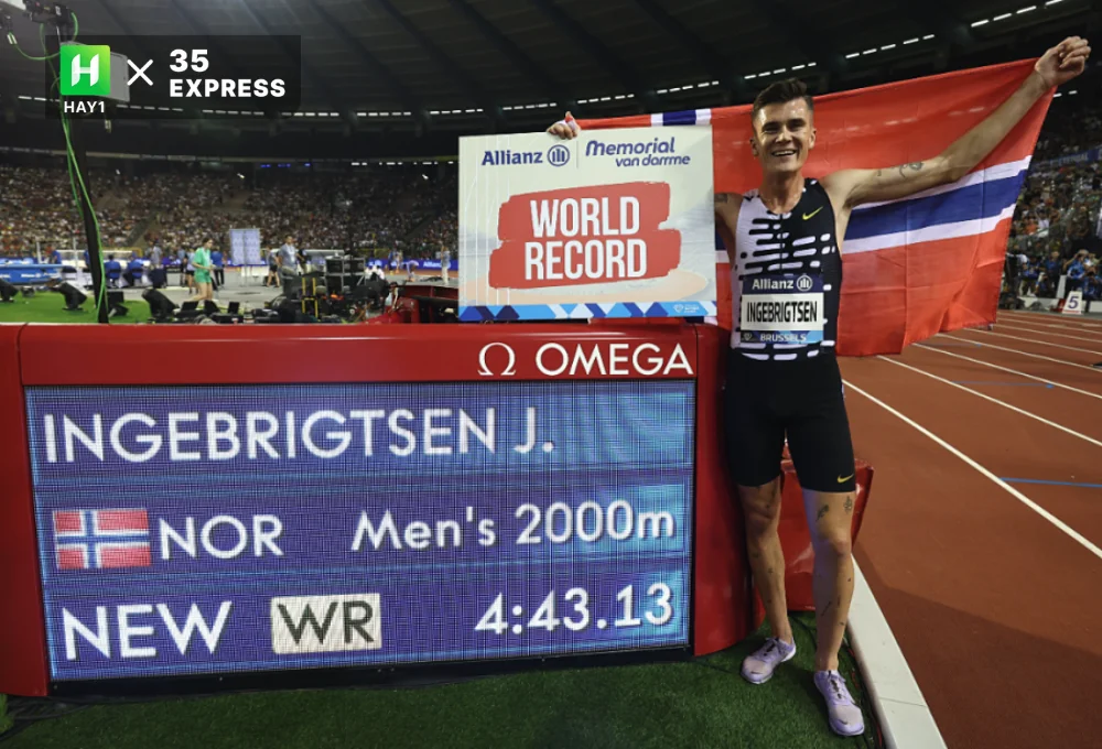 Jakob Ingebrigtsen vui mừng sau khi lập kỷ lục thế giới nội dung 2.000m nam tại Bỉ