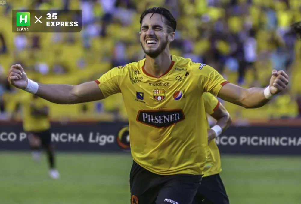 Leo Campana nhanh chóng cho thấy tài năng của mình ở cấp độ trẻ của bóng đá Ecuador