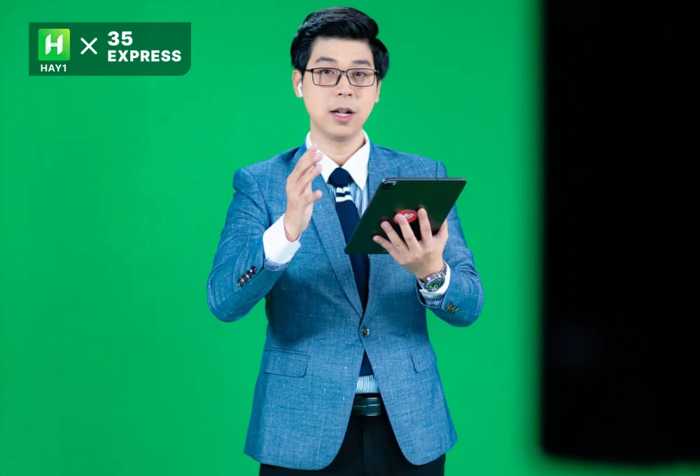 MC Vĩnh Phú từng đảm nhận vai trò MC của các chương trình, sự kiện lớn như Fantasy Rainforest Event Technology Exhibition, Miss Universe Vietnam 2023…