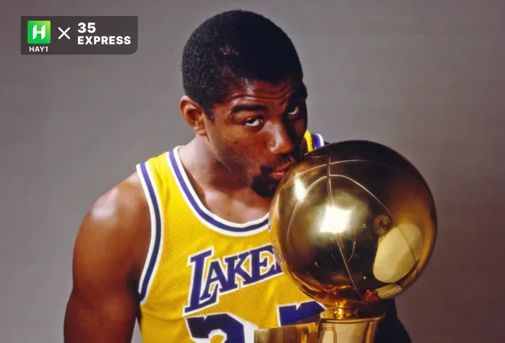 Magic Johnson là mẫu cầu thủ đa năng khi chơi được mọi vị trí trong bóng rổ