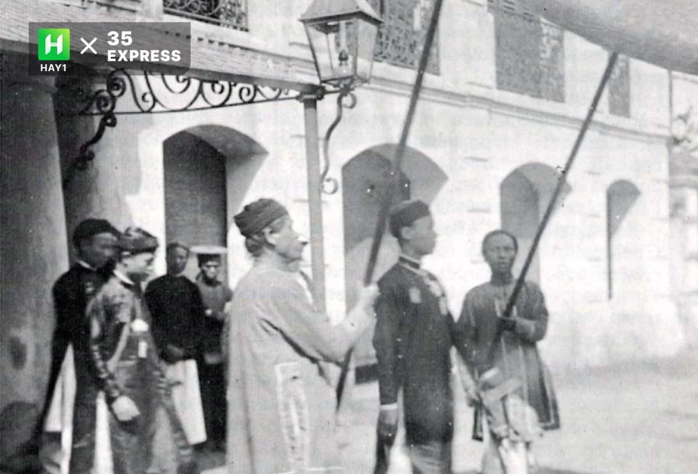Vua Thành Thái và hai em trai đến thăm Toàn quyền Đông Dương Paul Doumer
