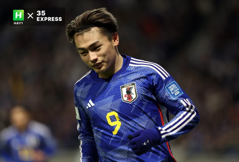 Ueda Ayase hoàn tất hat-trick đầu tiên cho đội tuyển