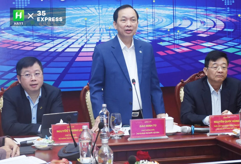 Phó Thống đốc Đào Minh Tú tại một buổi hội thảo
