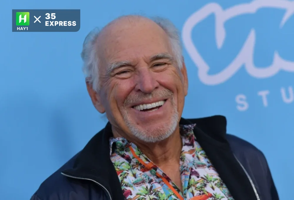 Ca sỹ, nhạc sỹ người Mỹ Jimmy Buffett tại một sự kiện ở tại Hollywood, California, Mỹ
