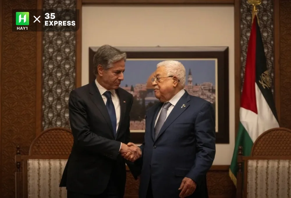 Tổng thống Palestine, Mahmoud Abbas (phải) và Ngoại trưởng Mỹ, Antony Blinken tại Bờ Tây ngày 30/11/2023
