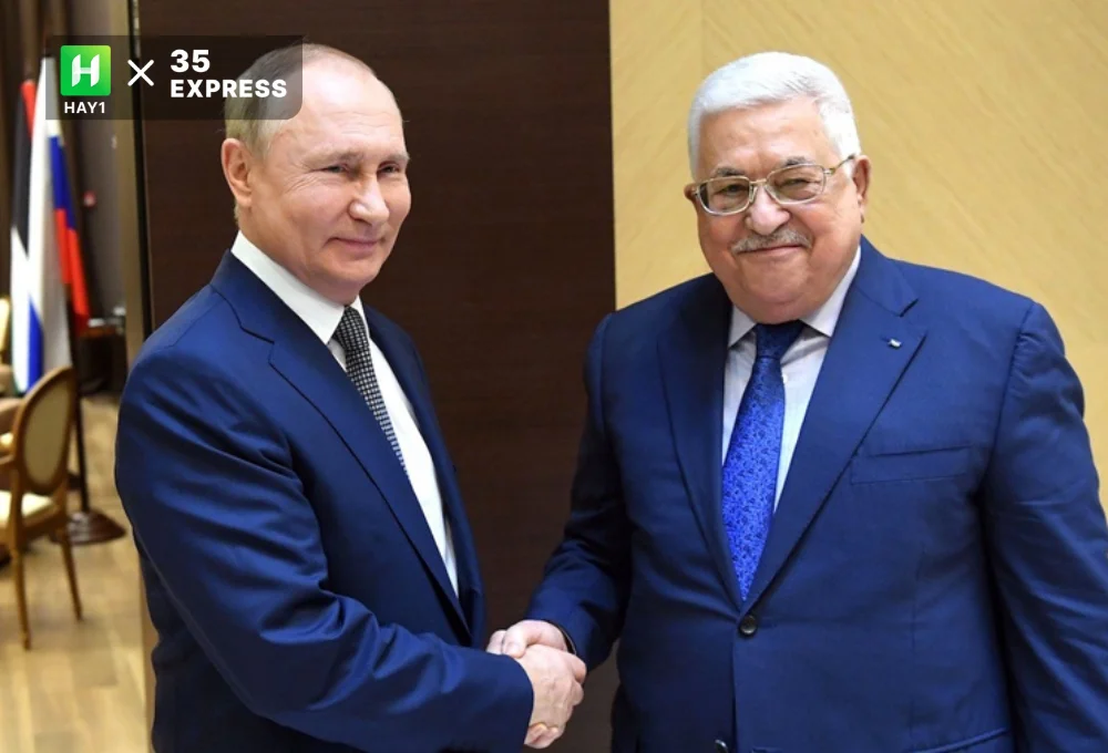 Tổng thống Nga Vladimir Putin (trái) và Tổng thống Palestine Mahmoud Abbas tại Nga