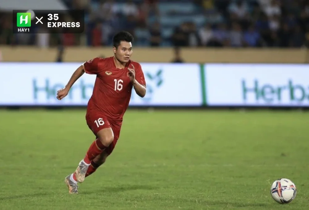 Trương Tiến Anh là cái tên được HLV Troussier sử dụng nhiều ở vai trò chạy cánh phải