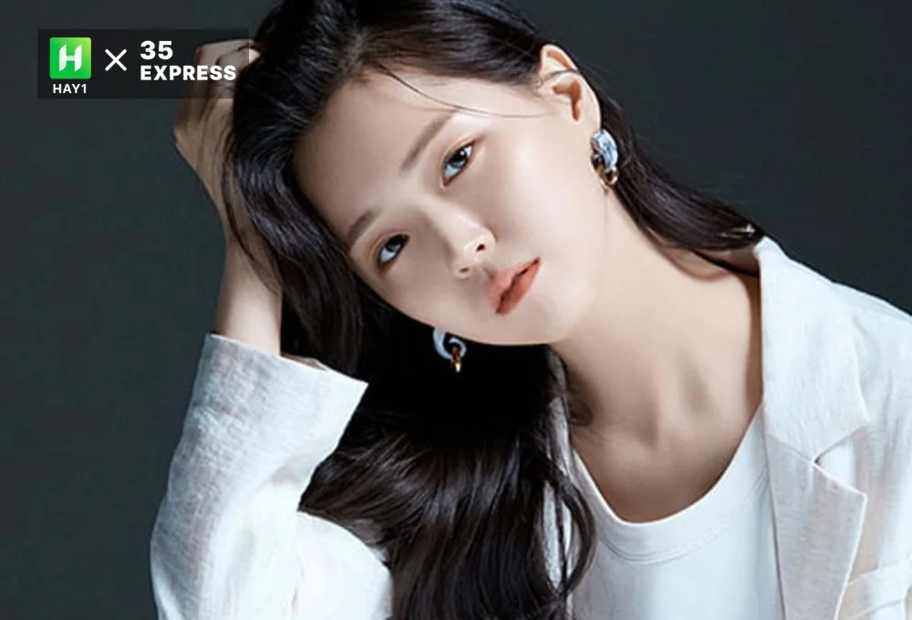 Với ngoại hình xinh đẹp và khả năng diễn xuất ấn tượng, Kim Ji Eun đã thu hút sự quan tâm của khán giả