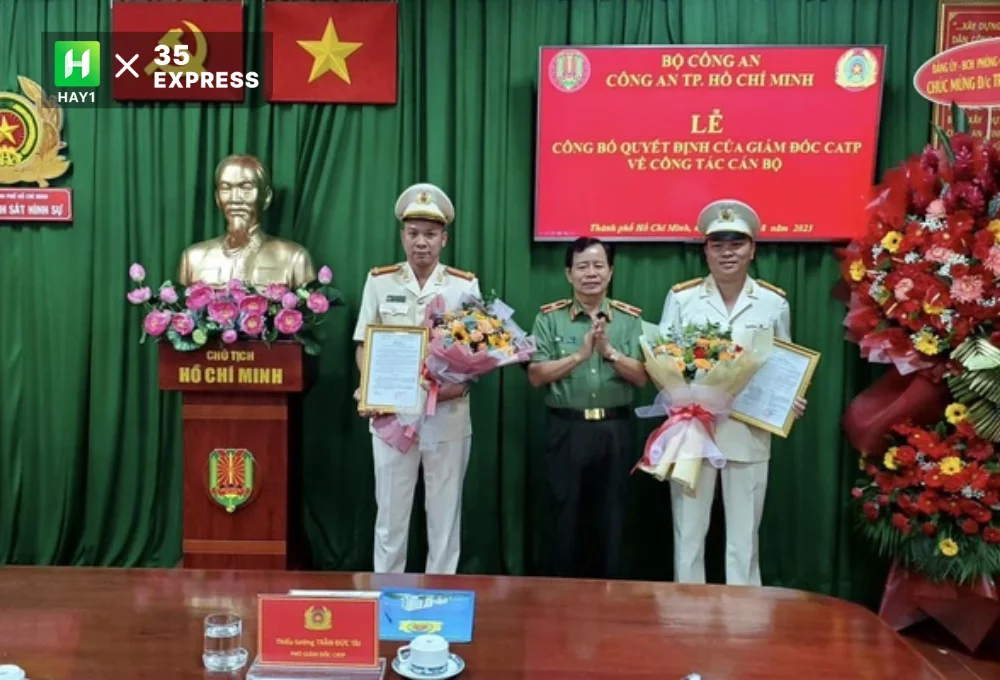 Trung tá Nguyễn Thành Hưng (trái)  được bổ nhiệm Trưởng phòng Cảnh sát hình sự - Công an TP.HCM
