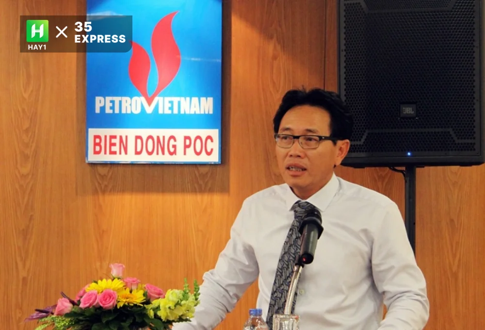 Ông Nguyễn Vũ Trường Sơn phát biểu chỉ đạo tại một buổi lễ