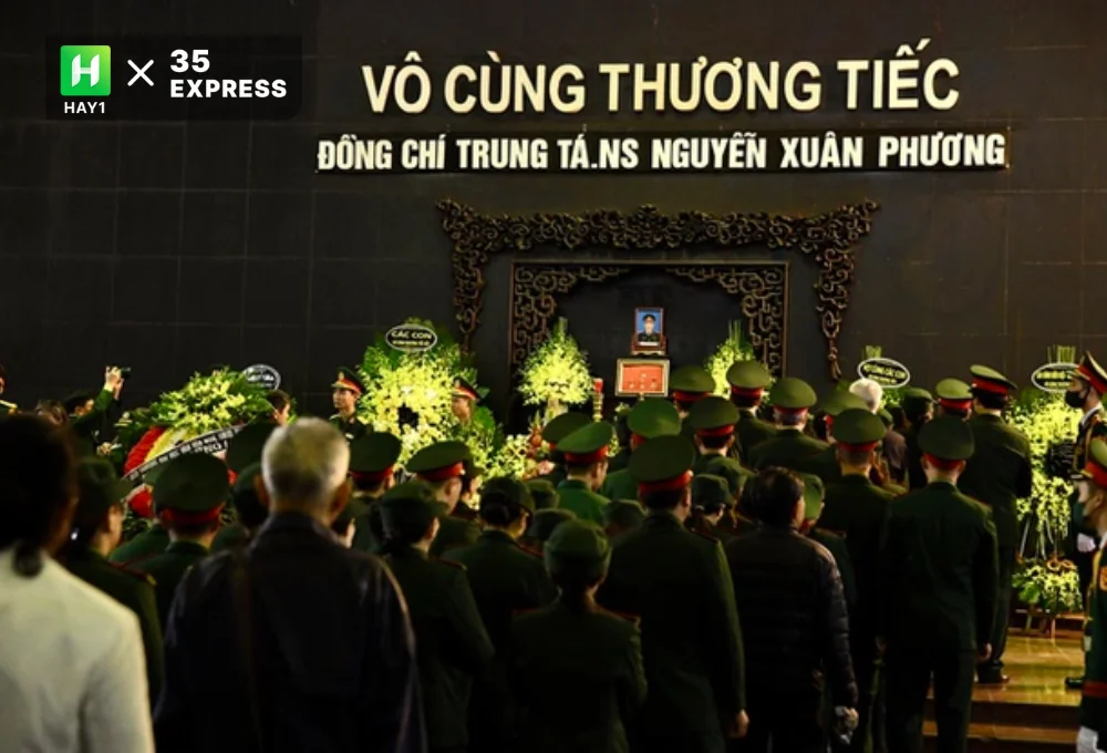 Nhạc sĩ Xuân Phương có nhiều năm công tác tại Đại học Văn hóa Nghệ thuật Quân đội và tập trung việc giảng dạy ở những năm cuối đời