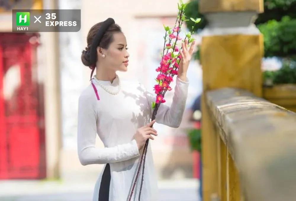 Sắc vóc đáng ngưỡng mộ của Cao Thị Tuyết