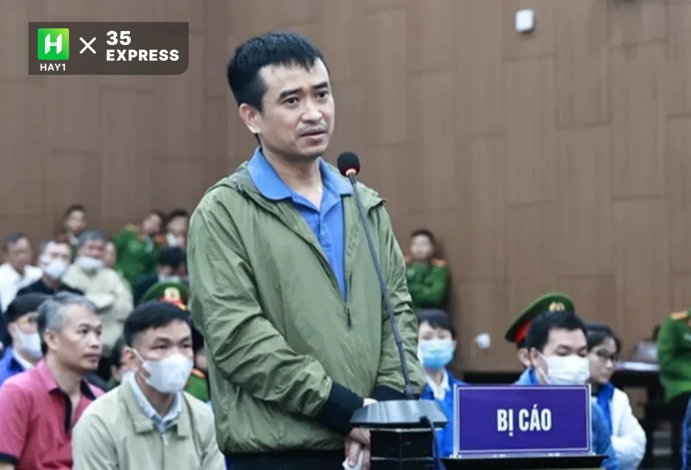 Bị cáo Phan Quốc Việt, Tổng giám đốc Công ty Việt Á
