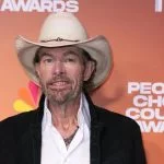 Toby Keith là ai? Vua nhạc đồng quê nước mỹ đột ngột qua đời