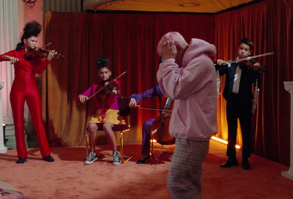 Ẩn ý đằng sau MV “Yummy”