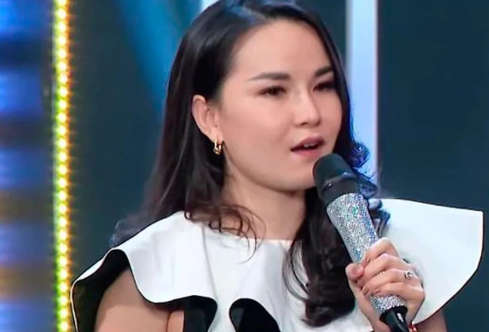 Thu Ngọc mây trắng
