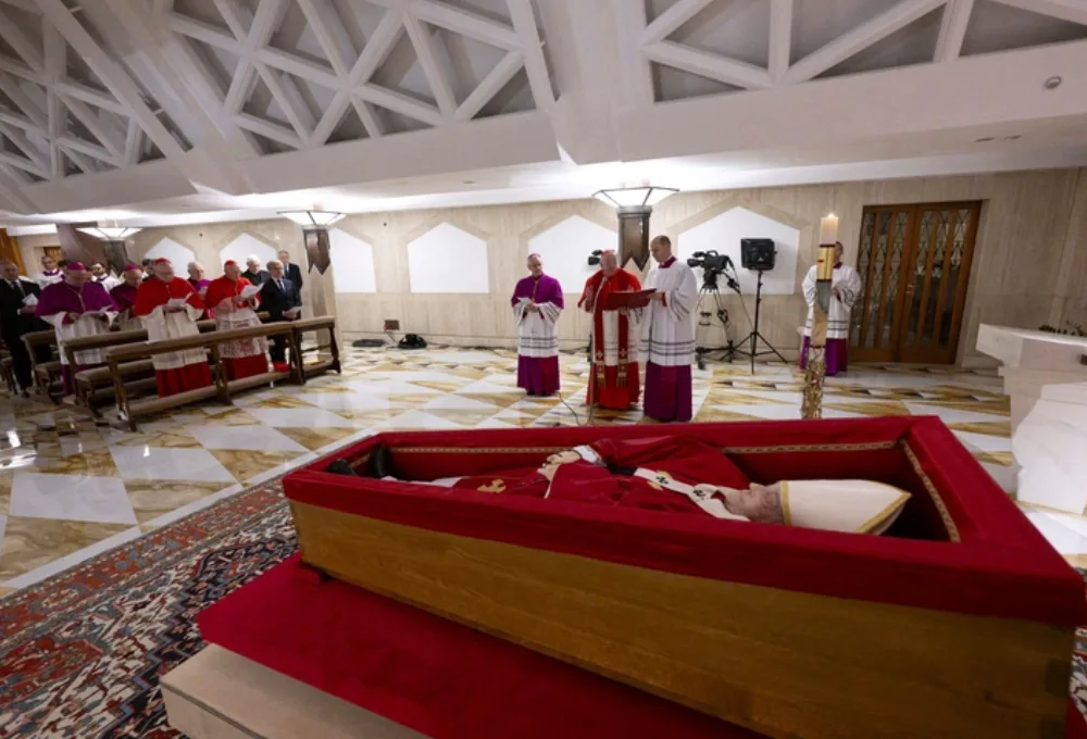 Vatican thông báo Giáo hoàng Francis qua đời