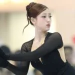 Nguyễn Linh Chi là ai? Nhan sắc gây sốt của “thiên thần trượt băng”