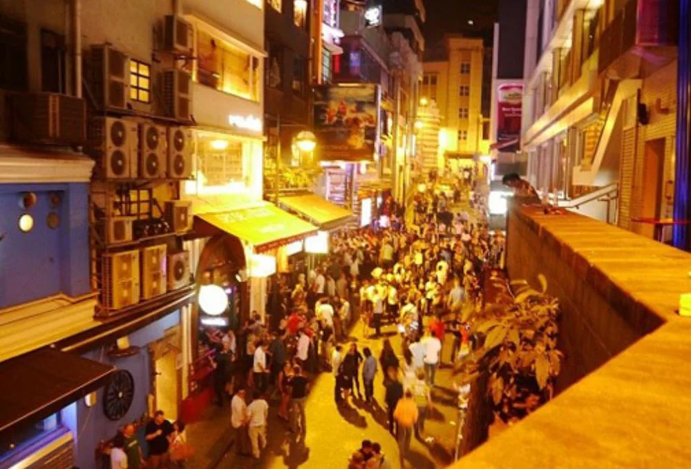 Những điều thú vị ít ai biết về Lan Quế Phường