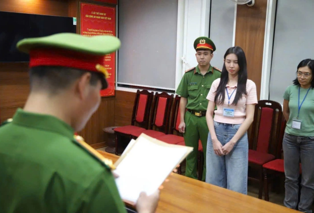 hoa hậu thuỳ tiên bị bắt