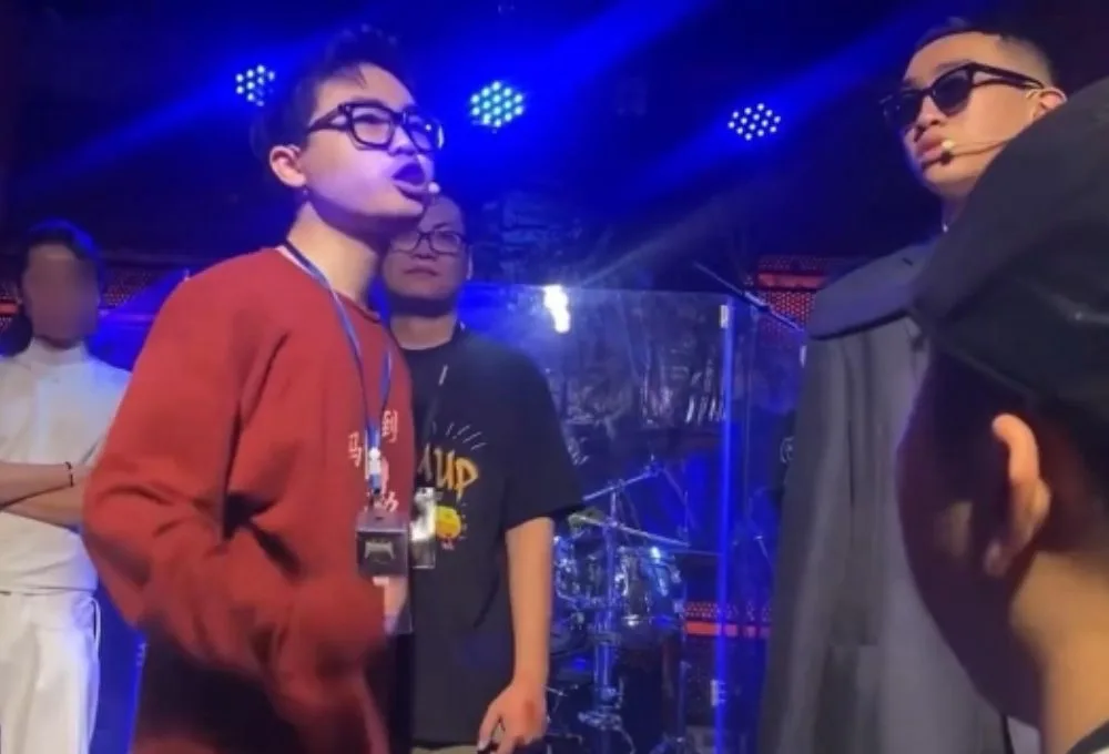 Rapper 1ONLY xúc phạm QNT và cả gia đình của Độ Mixi gây bức xúc