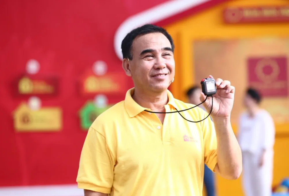 mc quyền linh bị mái ấm gia đình việt kiện