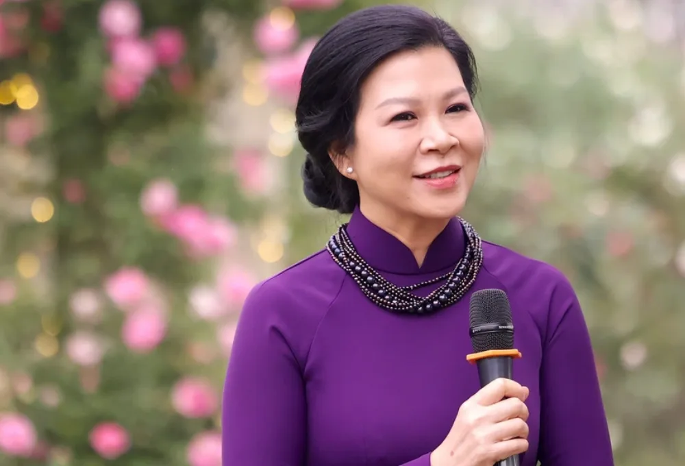 Ngô Phương Ly là ai?