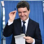 Nicușor Dan là ai? Từ thần đồng toán học đến Tân Tổng thống Romania