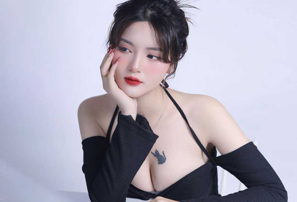 Phạm Khánh Chi là ai?