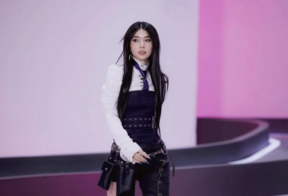 Tân binh gây chú ý chỉ sau vài giây lên sóng tại "Em xinh say hi"