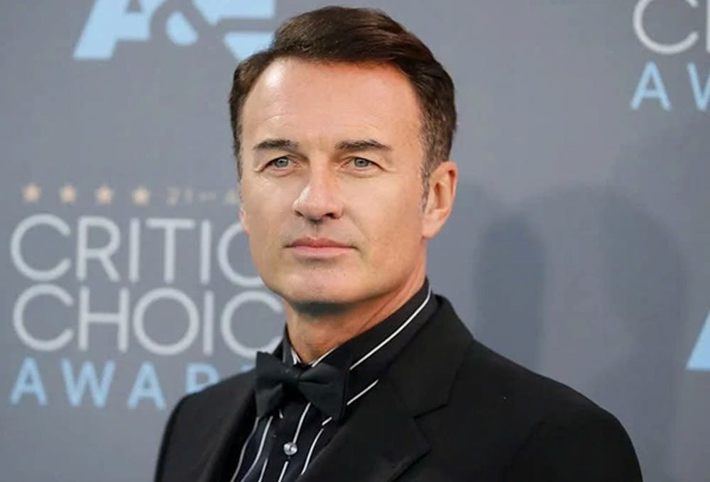 Julian McMahon là ai?