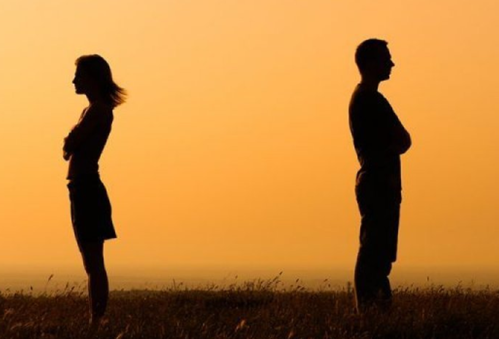 Có nên "lò vi sóng" với người yêu cũ?
